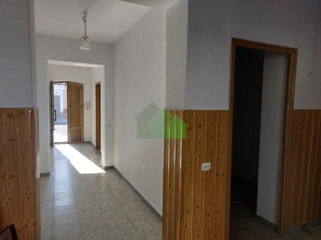 Casa con terreno en venta en Montijo, SEMICENTRO photo 0