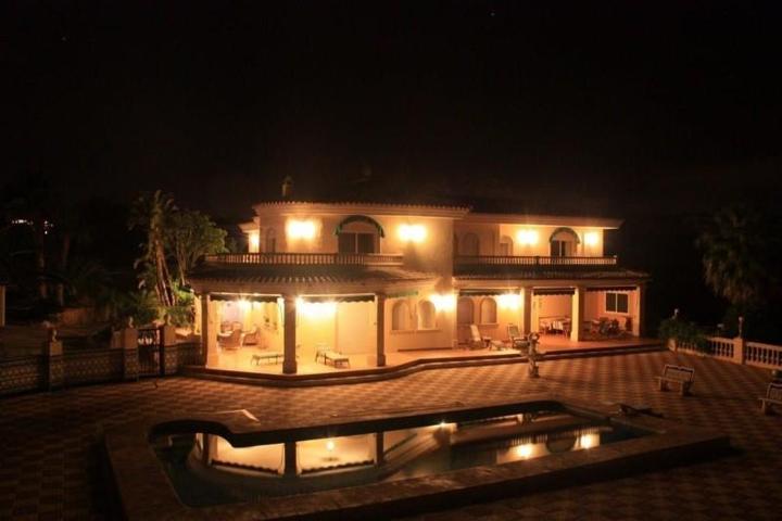 Casa en venta en Alfaz del Pi, Pueblo photo 0