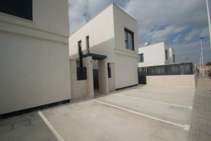 Chalet en venta en Orihuela Costa photo 0