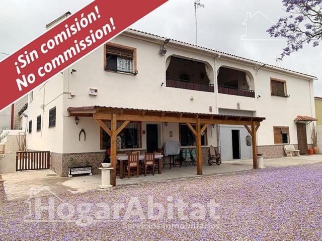 Chalet en venta en Carcaixent, Centro photo 0