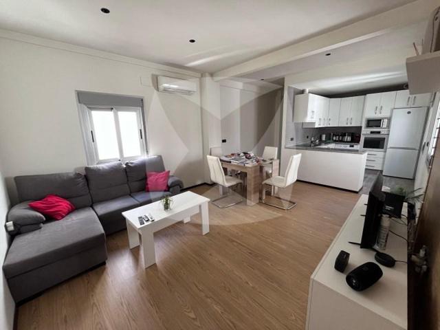 Piso en alquiler en Cáceres photo 0