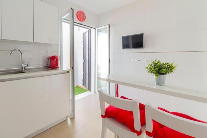 Bungalow en alquiler en Chiclana de la Frontera, Fuente amarga photo 0