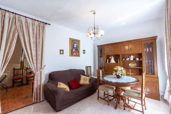 Casa en venta en Padul, Centro photo 0
