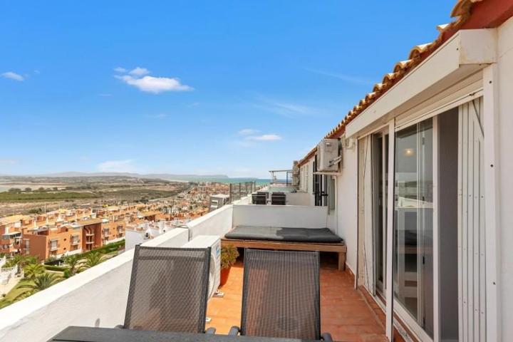 Apartamento en venta en Torrevieja photo 0