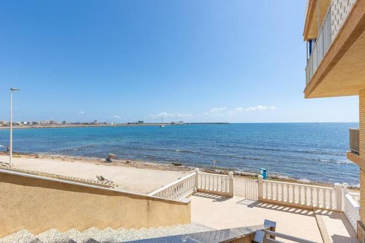 Apartamento en venta en Torrevieja photo 0