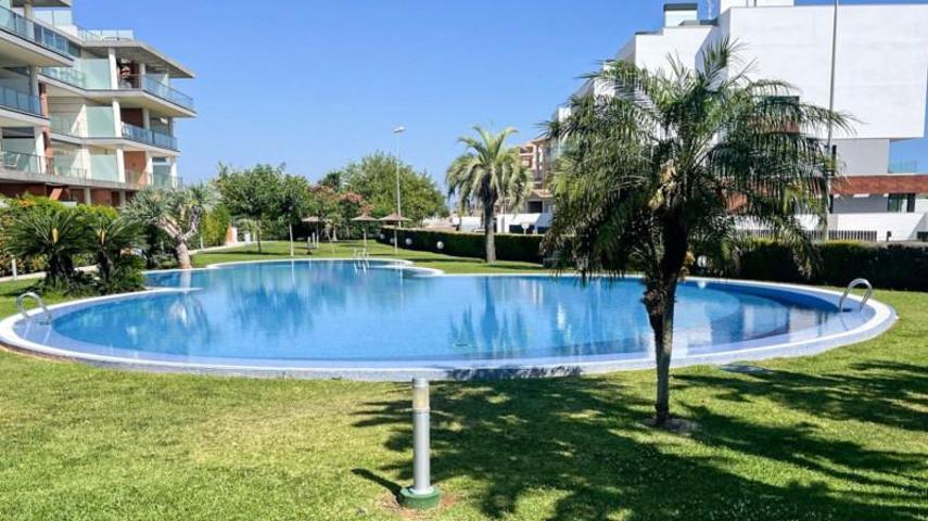 Apartamento en venta en Oliva photo 0