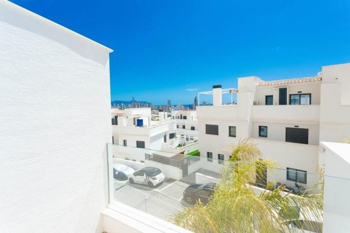 Adosada en venta en Finestrat, Balcón de Finestrat-Terra Marina photo 0