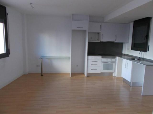 Piso en venta en Cornellà de Llobregat, Centre photo 0