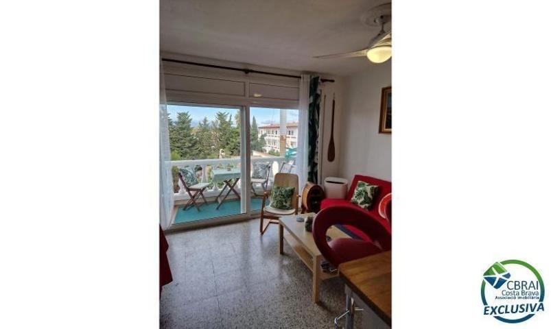 Apartamento en venta en Empuriabrava, Sant Mori photo 0