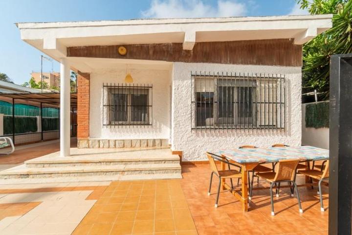 Casa en venta en Torrevieja, Aguas nuevas 1 photo 0