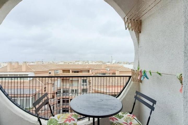 Apartamento en venta en Torrevieja photo 0