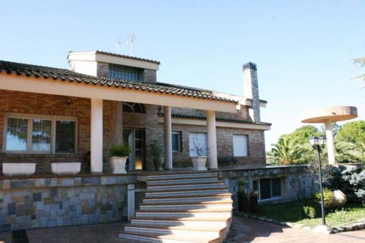 Chalet en venta en Ontinyent, El Llombo photo 0