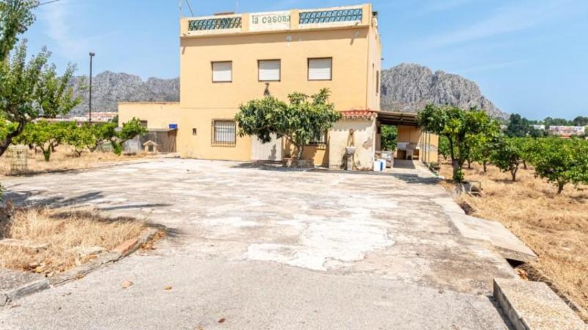 Chalet en venta en Beniarbeig photo 0