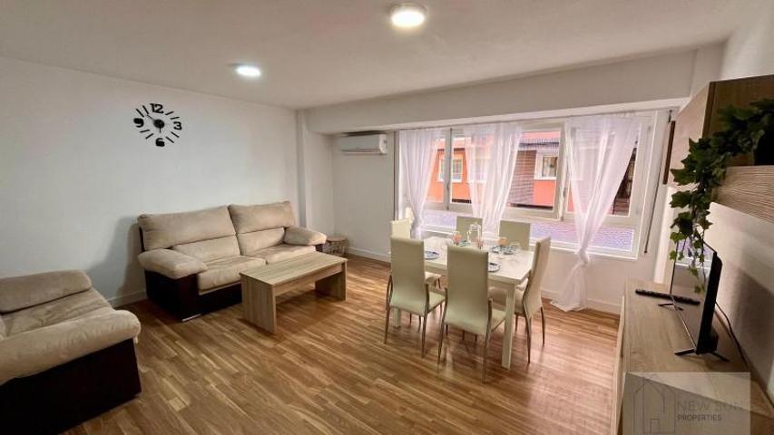 Apartamento en venta en Torrevieja, Playa del cura photo 0