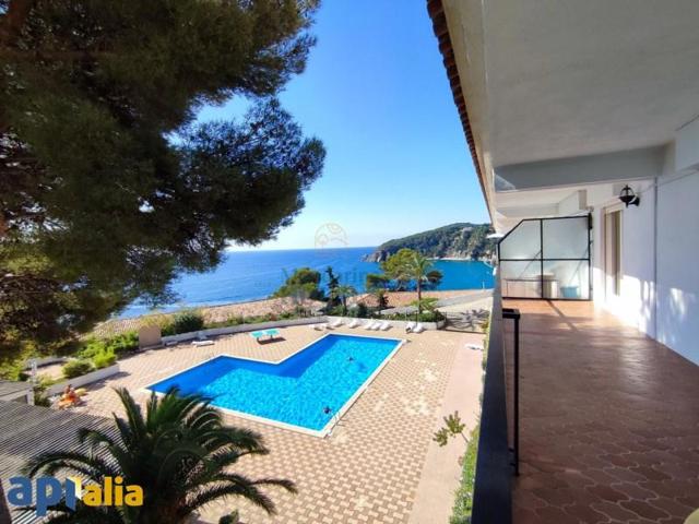 Apartamento en venta en Tossa de Mar, Cala Llevado photo 0