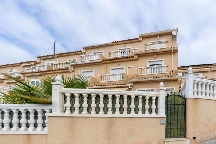 Adosada en venta en Santa Pola, Calle Logroño, 03130 photo 0