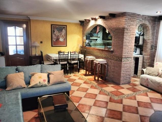 Chalet en venta en Cúllar Vega, El ventorrillo 1 photo 0