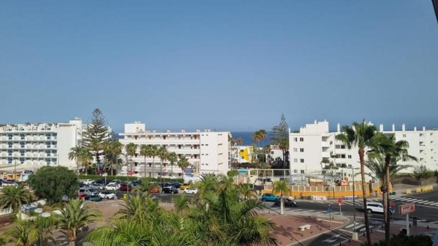 Apartamento en venta en San Bartolomé de Tirajana, Playa del Inglés photo 0