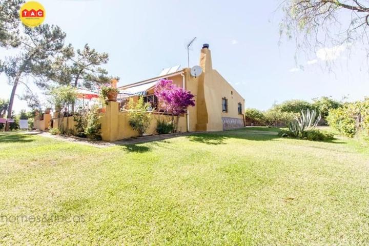 Chalet en venta en Lepe, Rural photo 0