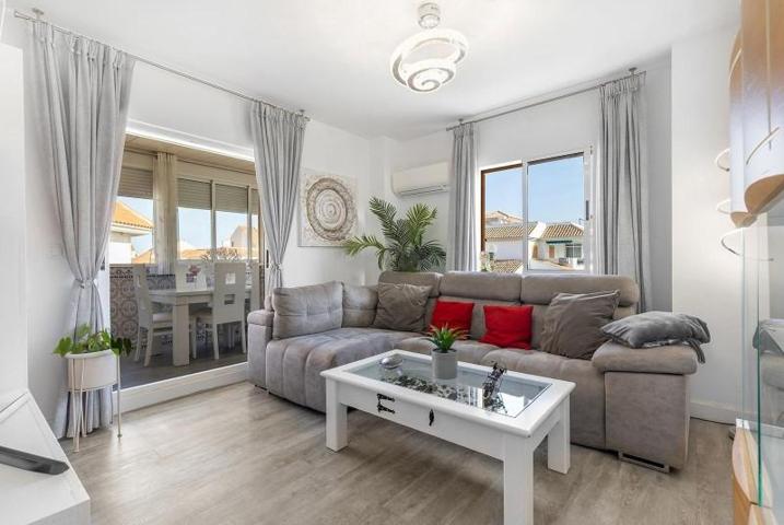 Apartamento en venta en Torrevieja photo 0