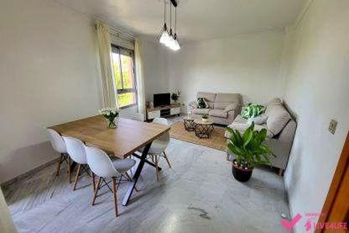 Piso en alquiler en Sevilla, Calle Rafael Belmonte García, 41010 photo 0