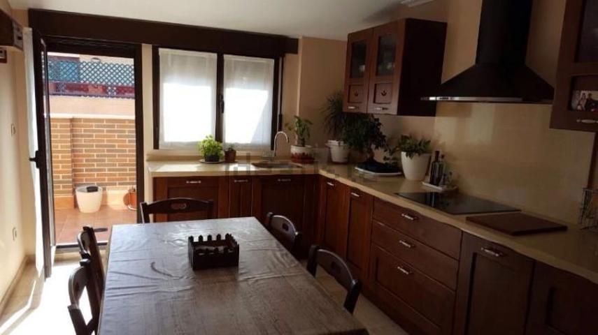 Apartamento en venta en Villena, Centro photo 0