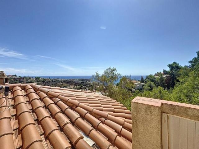 Chalet en venta en Benitachell, Camelias photo 0