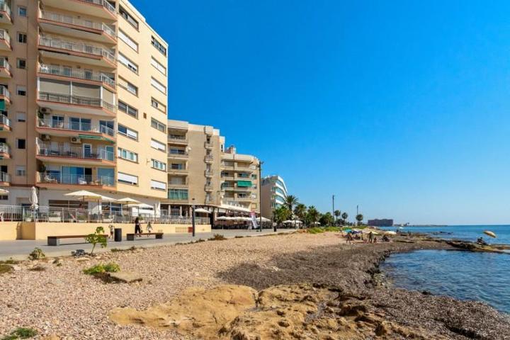 Apartamento en venta en Torrevieja, Playa del cura photo 0