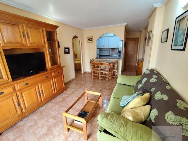 Apartamento en venta en Torrevieja, Calas blanca photo 0