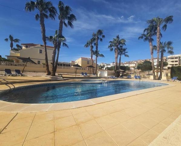 Bungalow en venta en Orihuela Costa, Villamartin photo 0