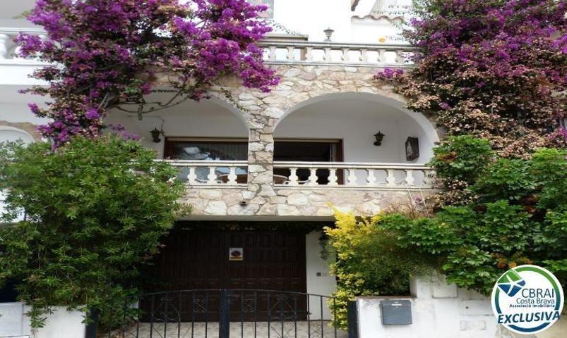 Casa en venta en Empuriabrava, PORT MOXO photo 0