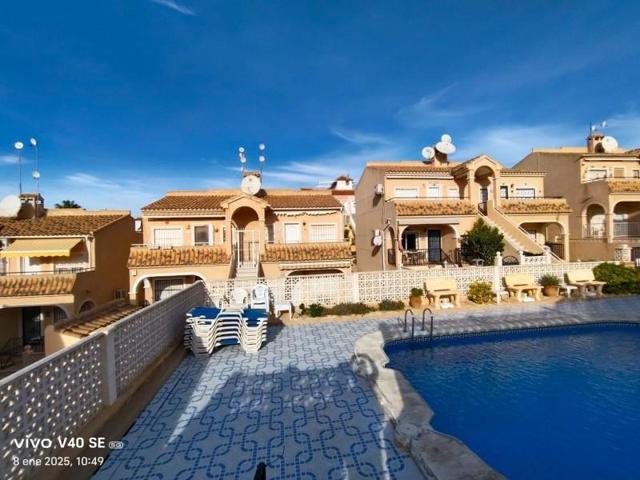 Bungalow en venta en Orihuela Costa, Las Filipinas photo 0