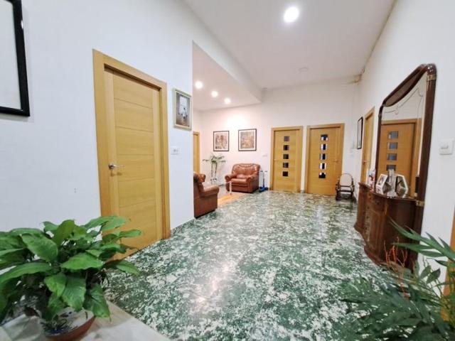 Planta baja en venta en Carcaixent, Passeig photo 0
