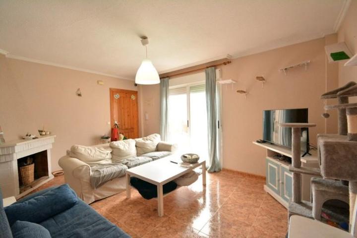 Apartamento en venta en Guardamar del Segura photo 0