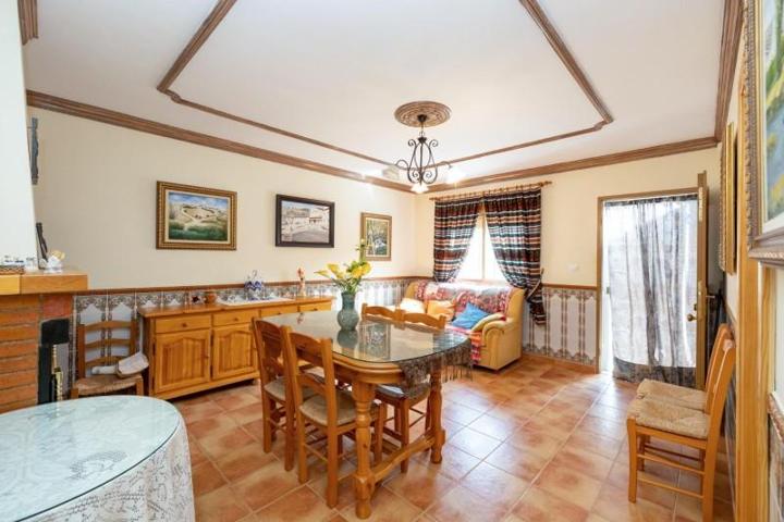 Adosada en venta en Arenas del Rey, CENTRO photo 0