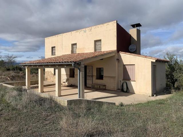 Casa con terreno en venta en Teresa de Cofrentes photo 0