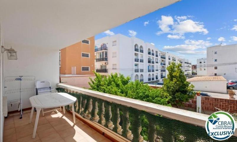 Apartamento en venta en Empuriabrava, Poblat típic photo 0