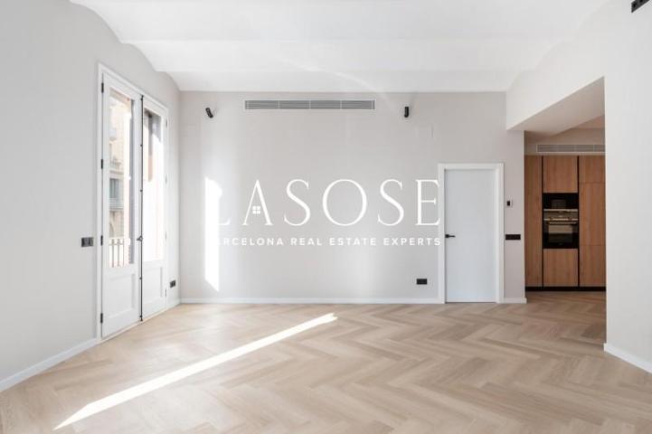 Piso en venta en Barcelona, Sant Pere - Santa Caterina i la Ribera photo 0