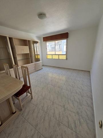 Apartamento en venta en Torrevieja photo 0