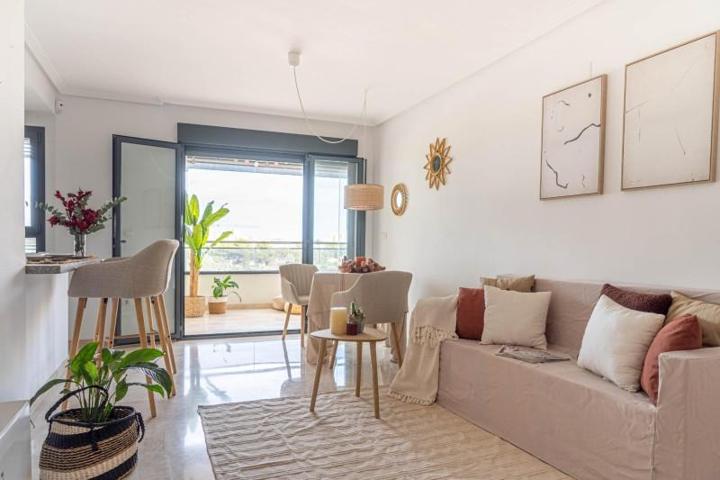 Apartamento en venta en Alicante, Pau V photo 0