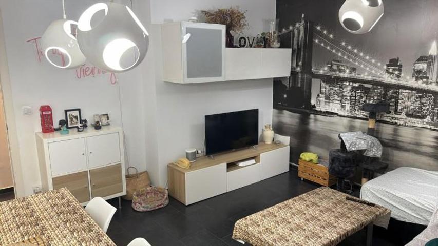 Piso en venta en Benetússer, Barrio de la estacion 4 photo 0