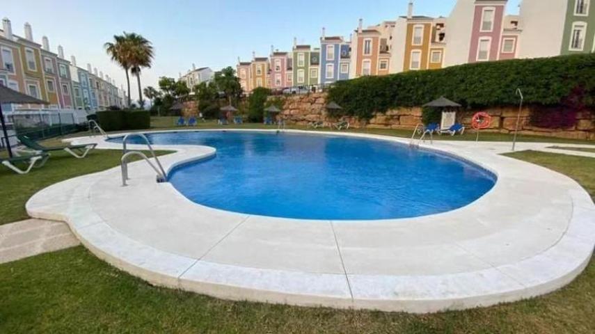 Apartamento en venta en Casares, Jardines De Casares photo 0