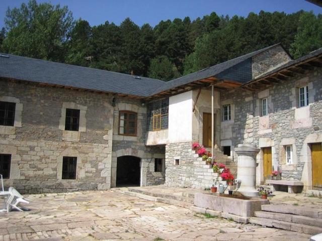Casa en venta en Cabrillanes, Piedrafita de Babia photo 0