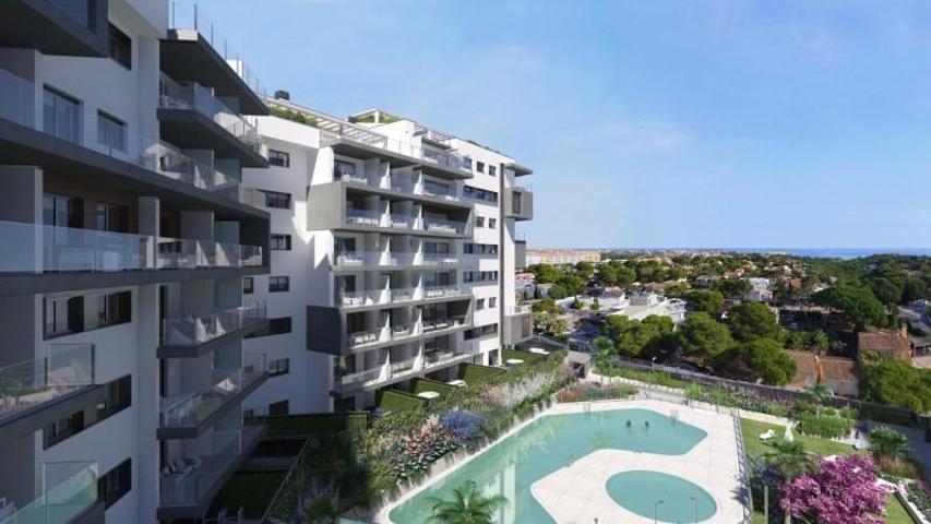 Apartamento en venta en Orihuela Costa, Campoamor photo 0