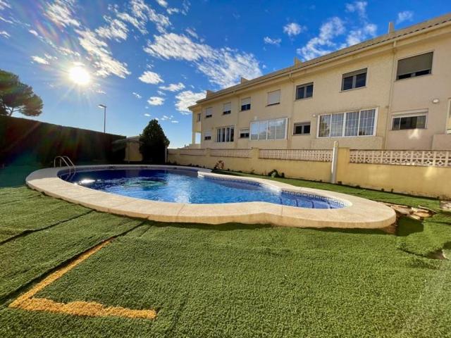 Piso en venta en La Nucia photo 0