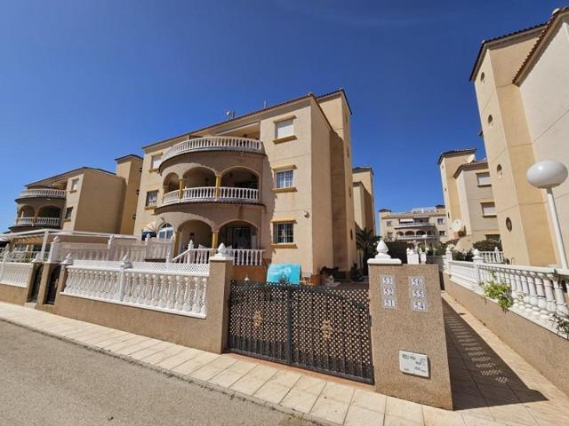 Apartamento en venta en Orihuela Costa photo 0