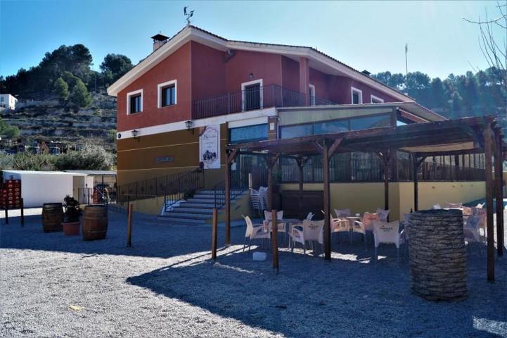Chalet en venta en Petrer, Comunidad valenciana photo 0