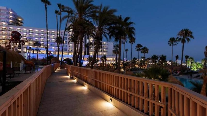 Atico Duplex en venta en Benalmádena, Torrequebrada photo 0