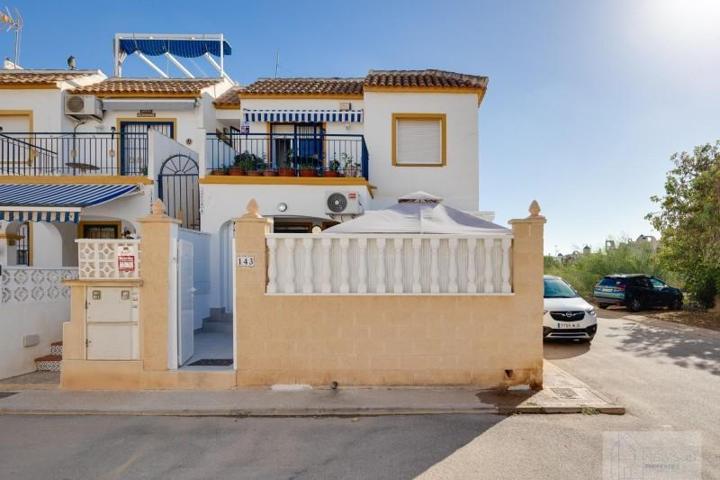 Bungalow en venta en Torrevieja, Doña ines photo 0