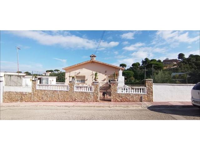 Casa en venta en Maçanet de la Selva photo 0